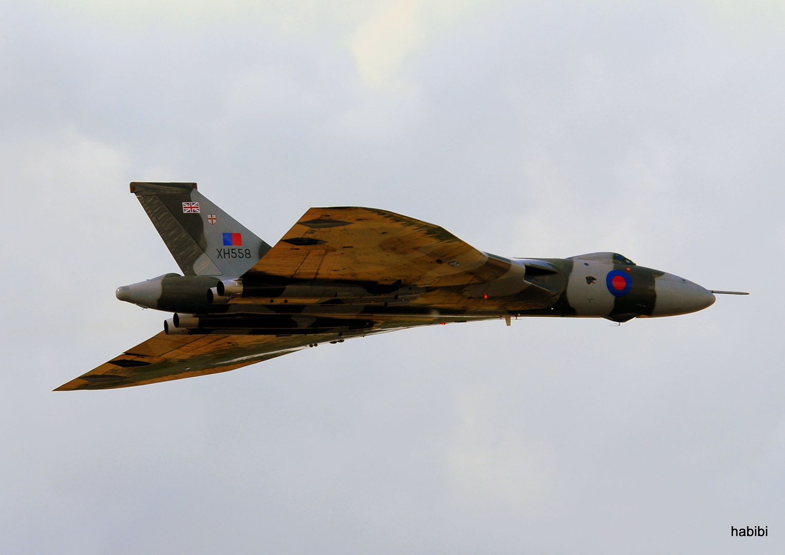 XH558