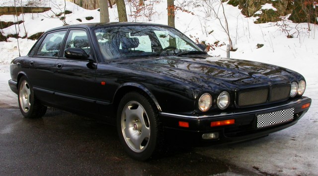 XJR7