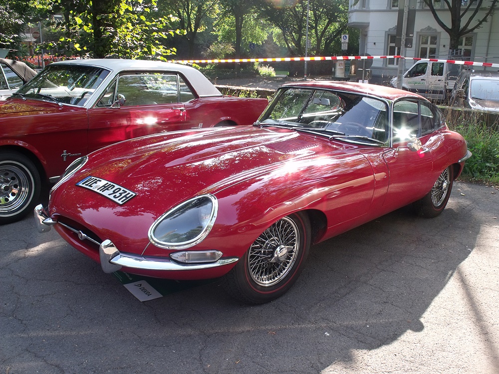 XL-Raubkatze,Jaguar E-Type