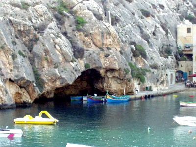 xlendi bay