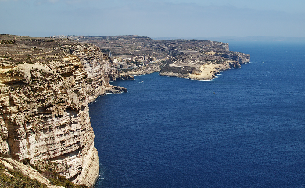 Xlendi Bay