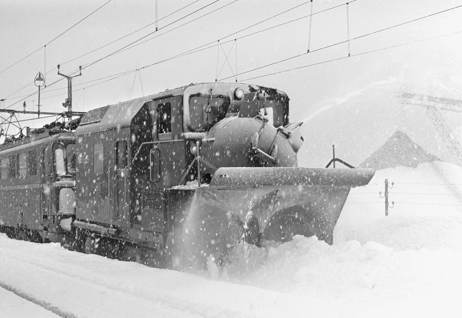 Xrote 99  SBB Airolo 16.04. 1978