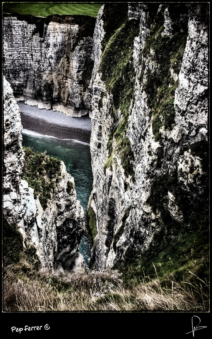 Y al fondo el Mar