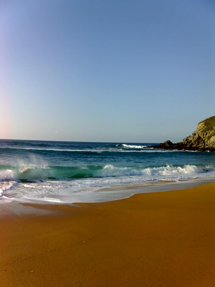 Y en el medio, el mar.