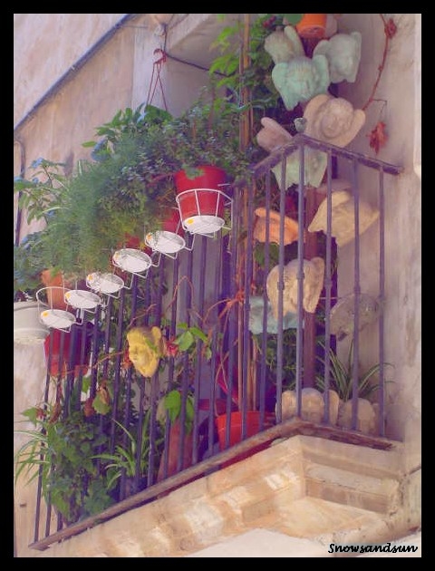 y'a du monde au balcon