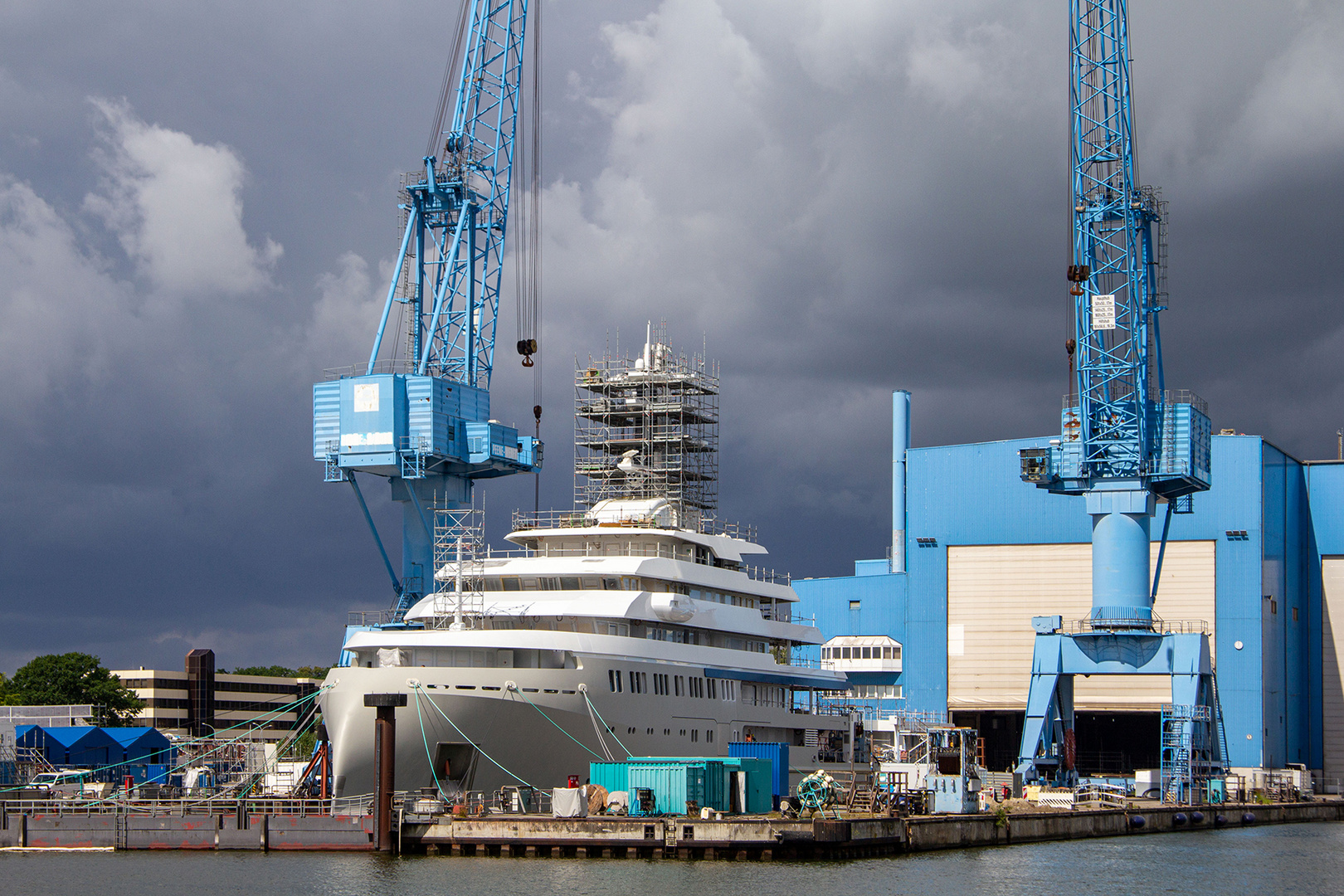 Yacht in der Peenewerft Wolgast