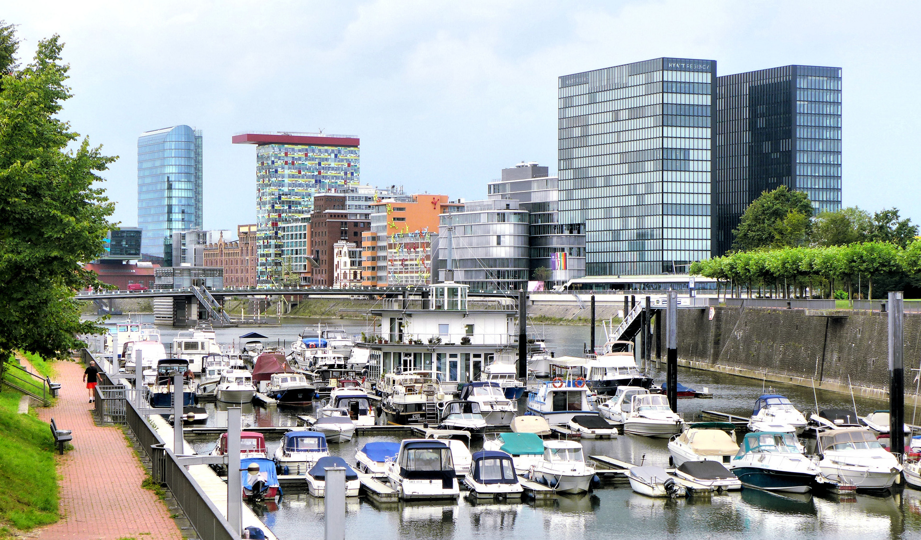 Yacht- und Medienhafen Düsseldorf