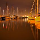 Yachthafen bei Nacht
