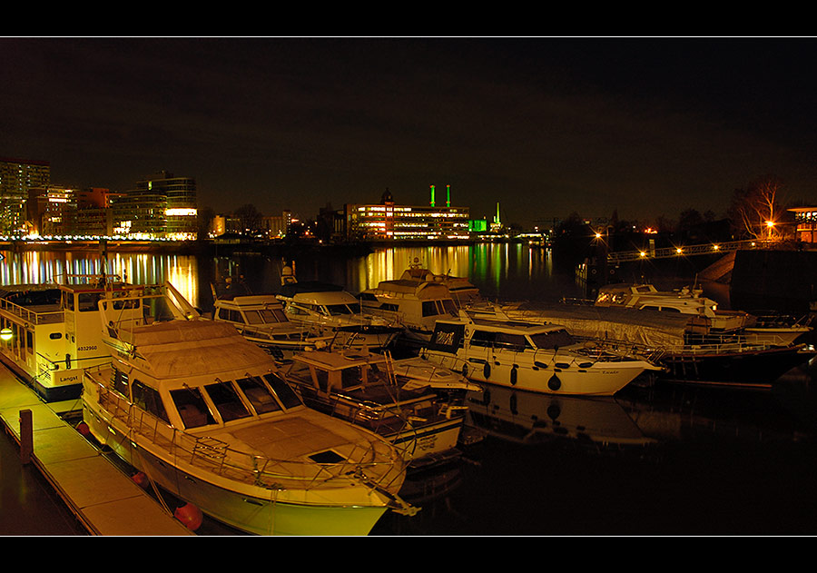 Yachthafen im Düsseldorfer Hafen