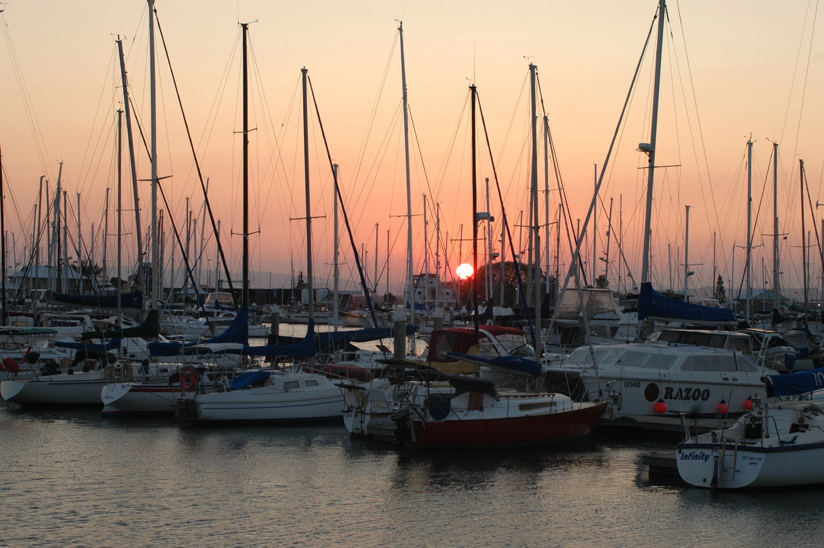 Yachthafen in der Abendsonne