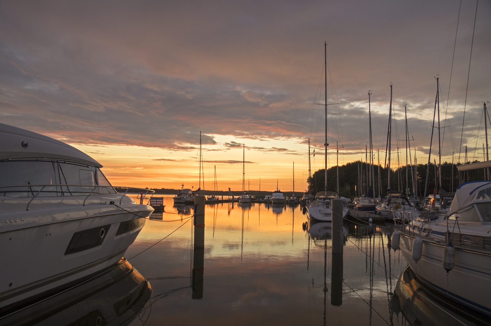 Yachthafen Marina Neuhof