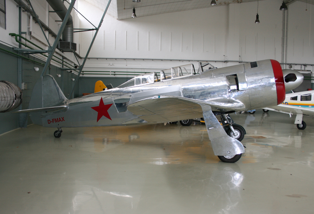 YAK-11