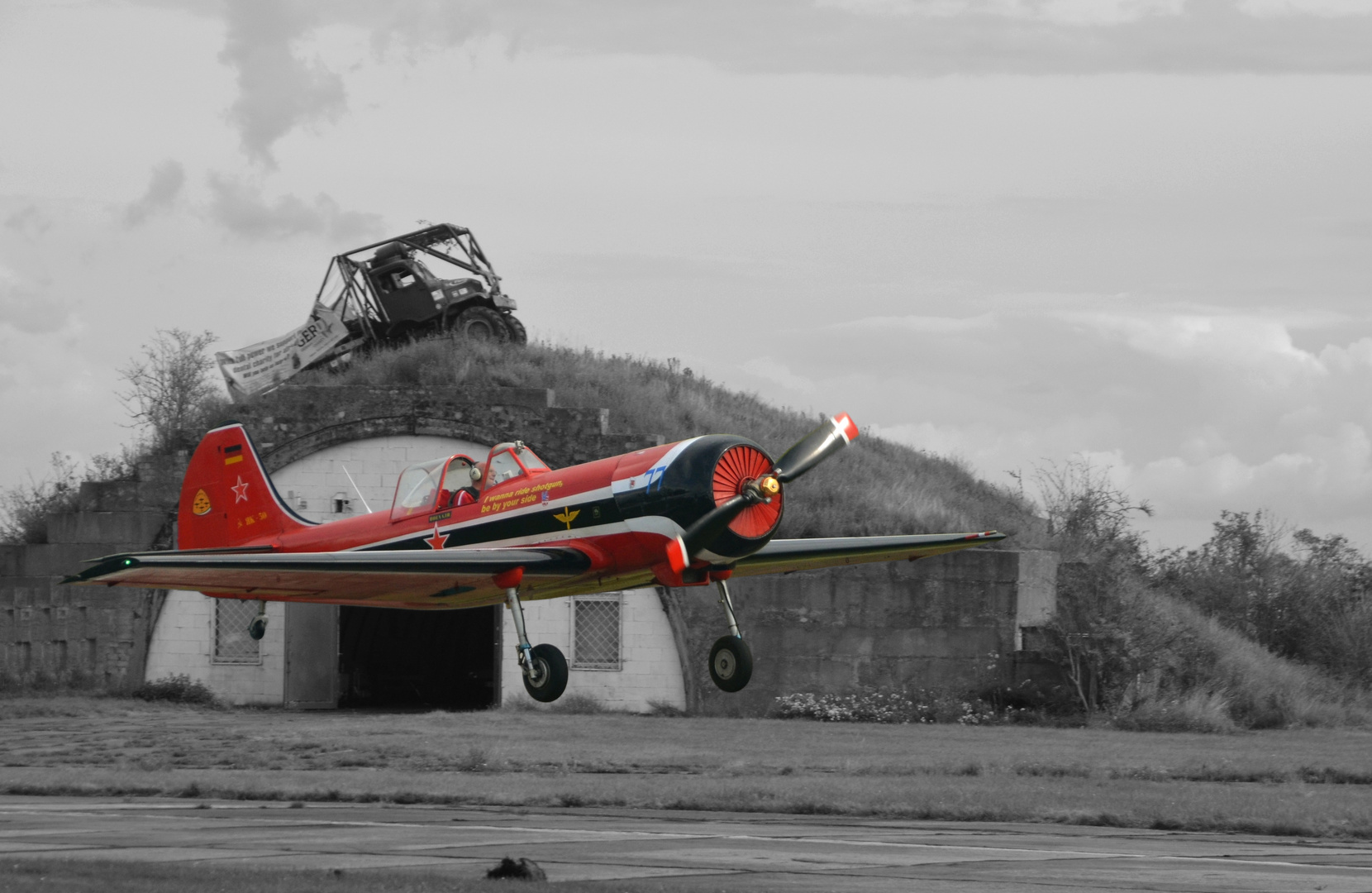 Yak 50 bei der Landung