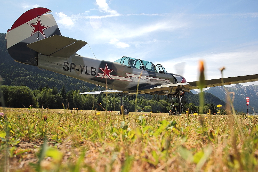 YAK 52 - SP-YLB - Startvorbereitungen - in LOIR - 26.07.2015 II