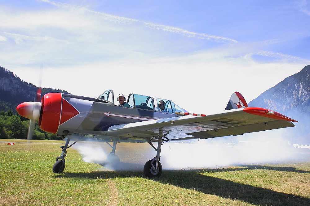 YAK 52 - SP-YLB - Startvorbereitungen - in LOIR - 26.07.2015 III