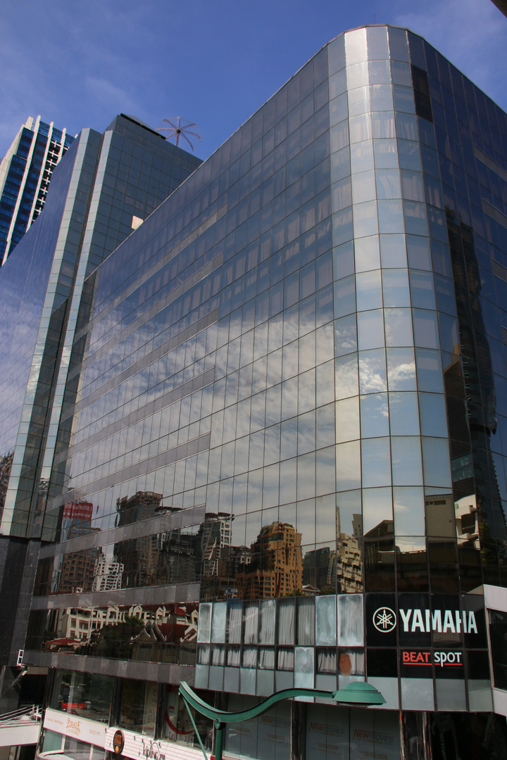 YAMAHA BUILDING