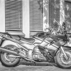 Yamaha FJR    Schwarzweiß-Zeichnung