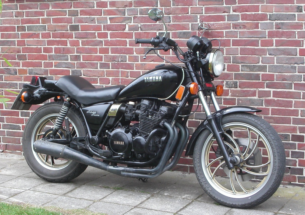 Yamaha Midnight Maxim