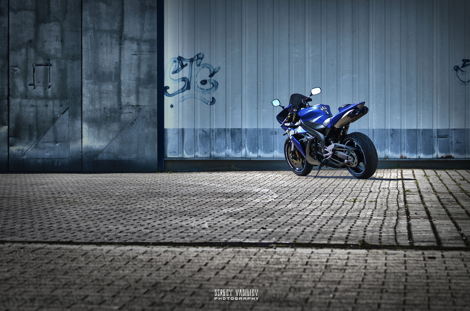 Yamaha R1_2