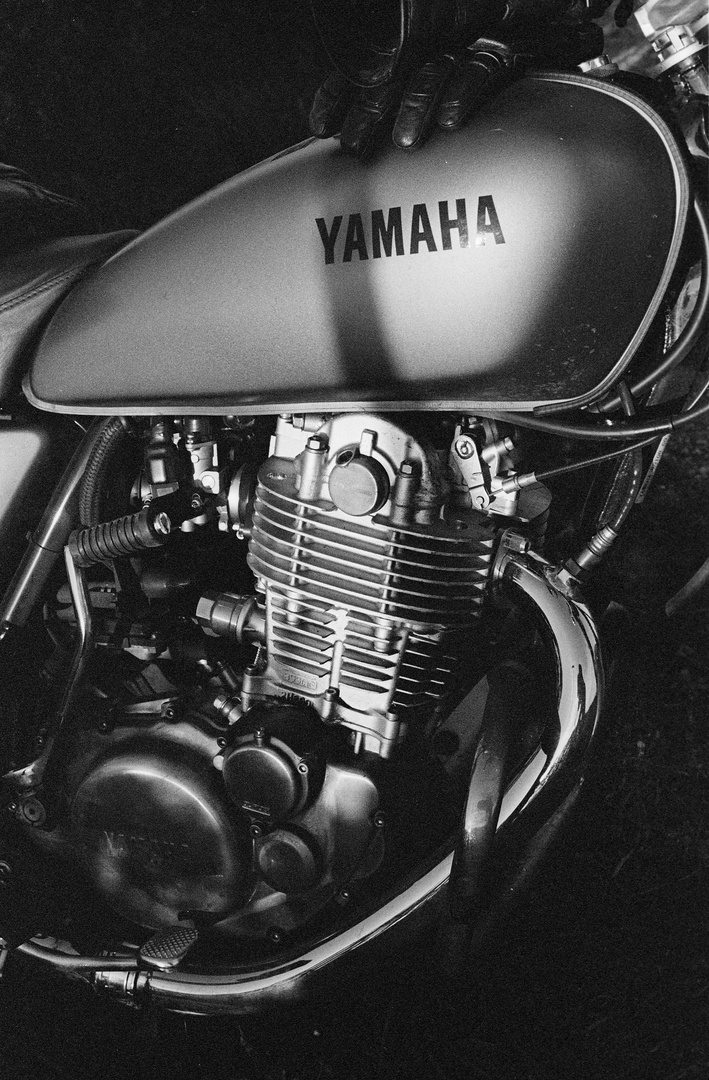 Yamaha SR400