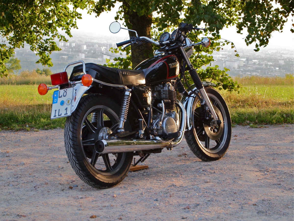 Yamaha SR500