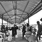 yangon hafen (handshots) II, burma 2011