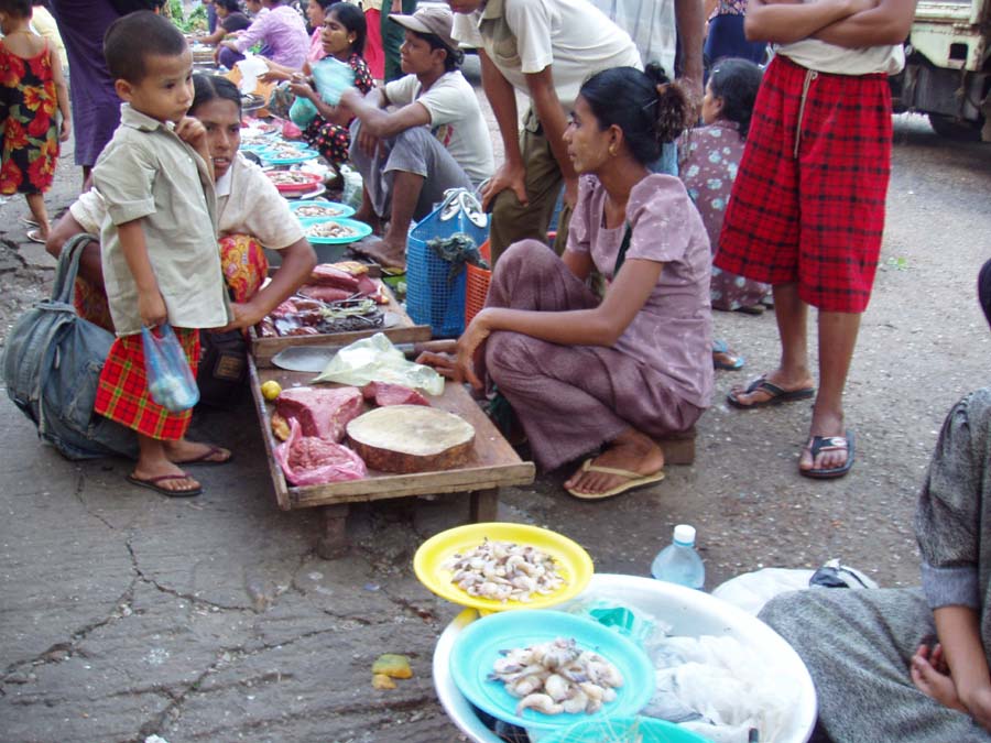 Yangon - Markt in der Anawrahta Rd II