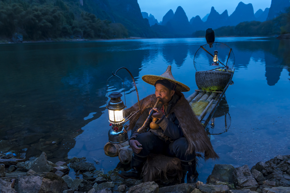 Yangshuo River Morning_Fisherman_01