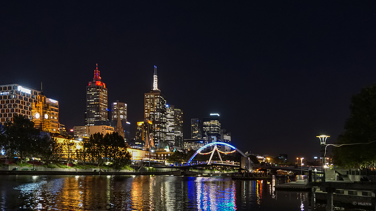  Yarra River