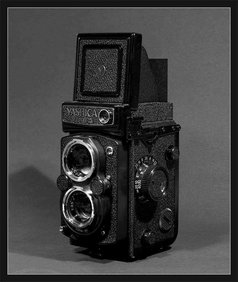 ... "Yashica 1972" ...