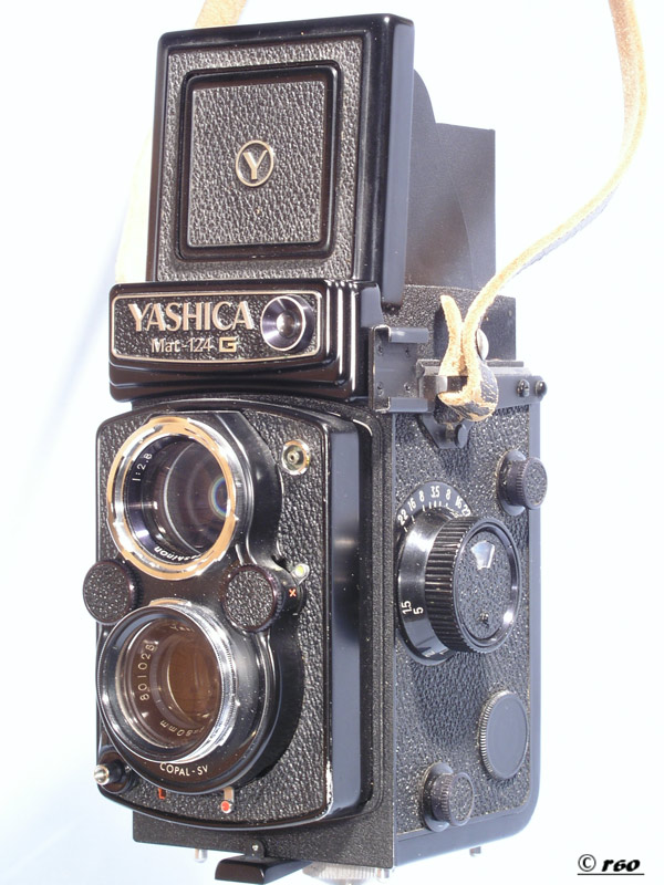 YASHICA MAT-124 G