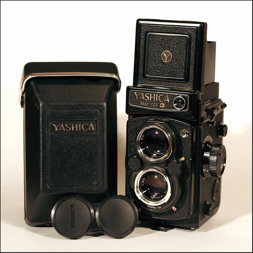 YASHICA Mat 124 G