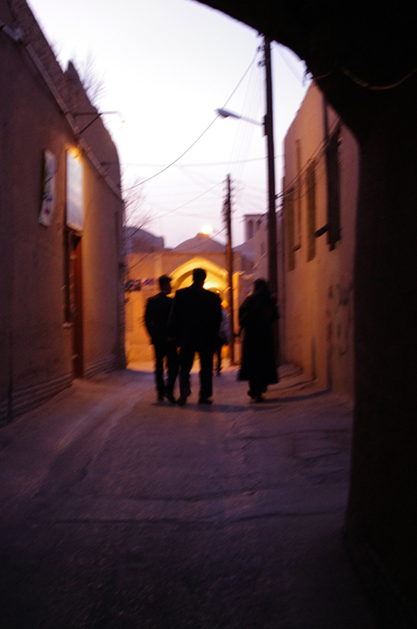 yazd glowing