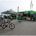 Yazeed Racing - alles im selben Look