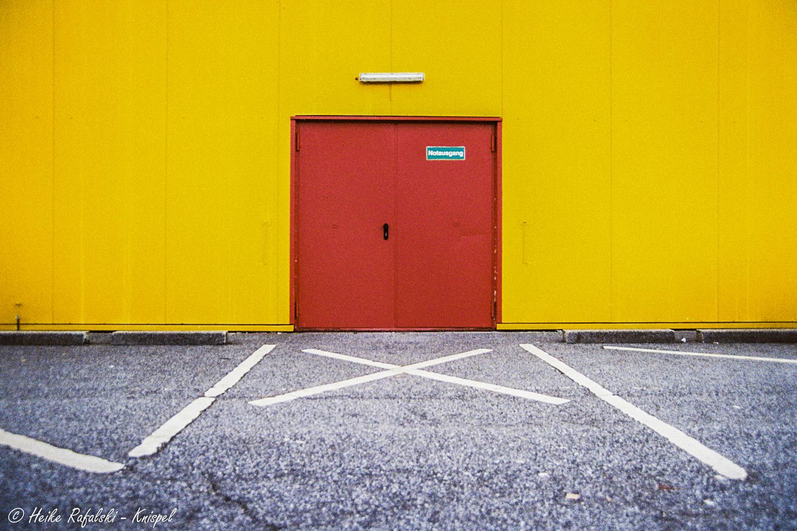 Yellow (analog)