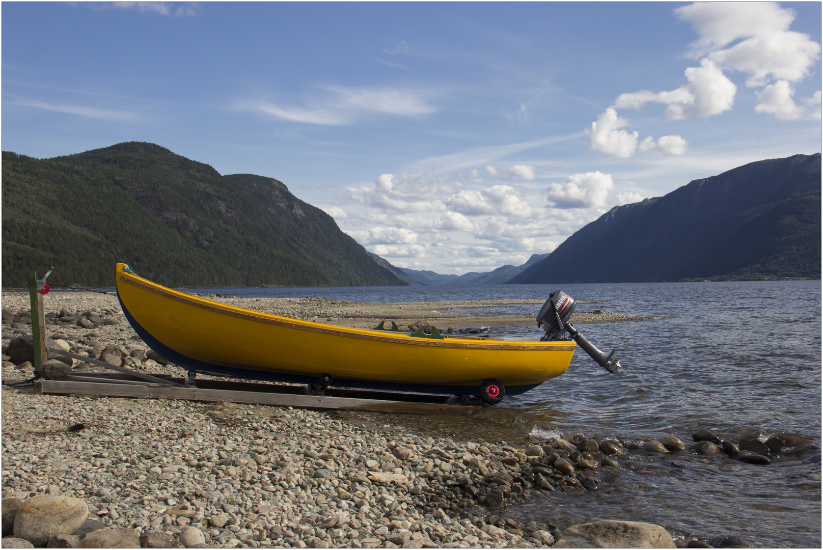 Yellow boat (16.08.2017)