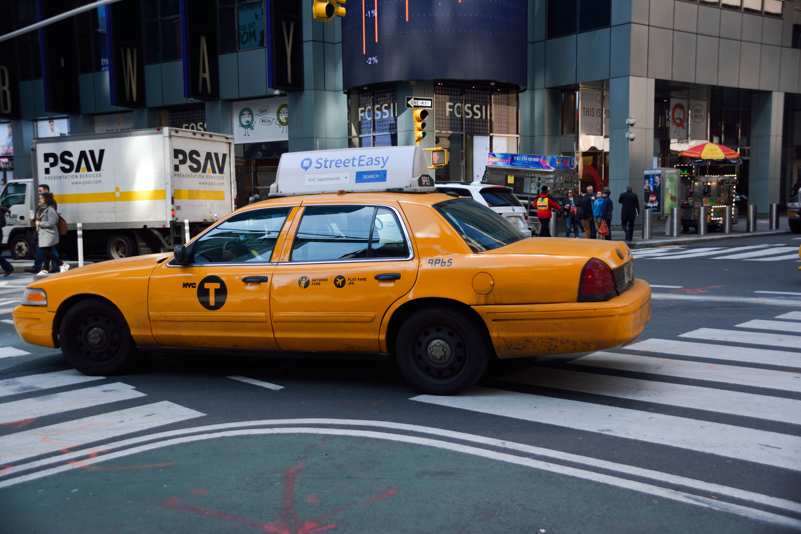 Yellow cab, New York City 