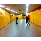 yellow dance in tube of norimberga, very late - fun under the gate