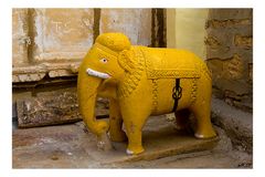 Yellow Elefant