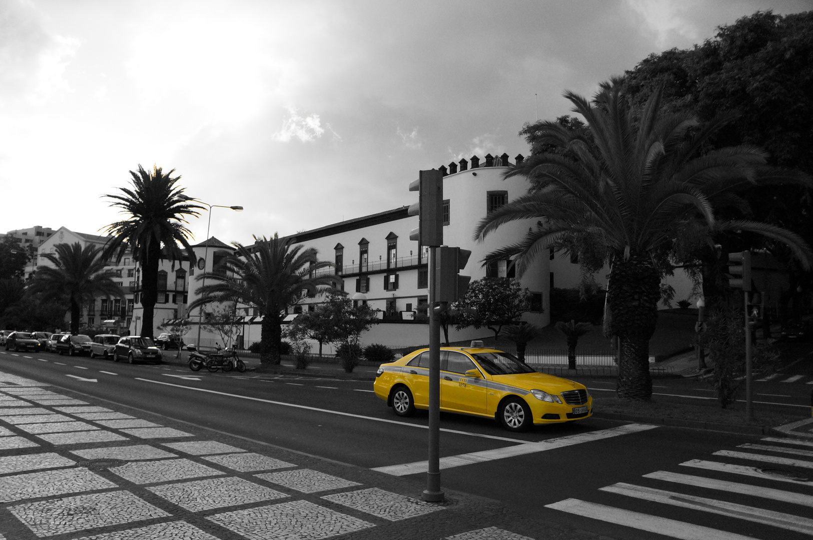 yellow taxi