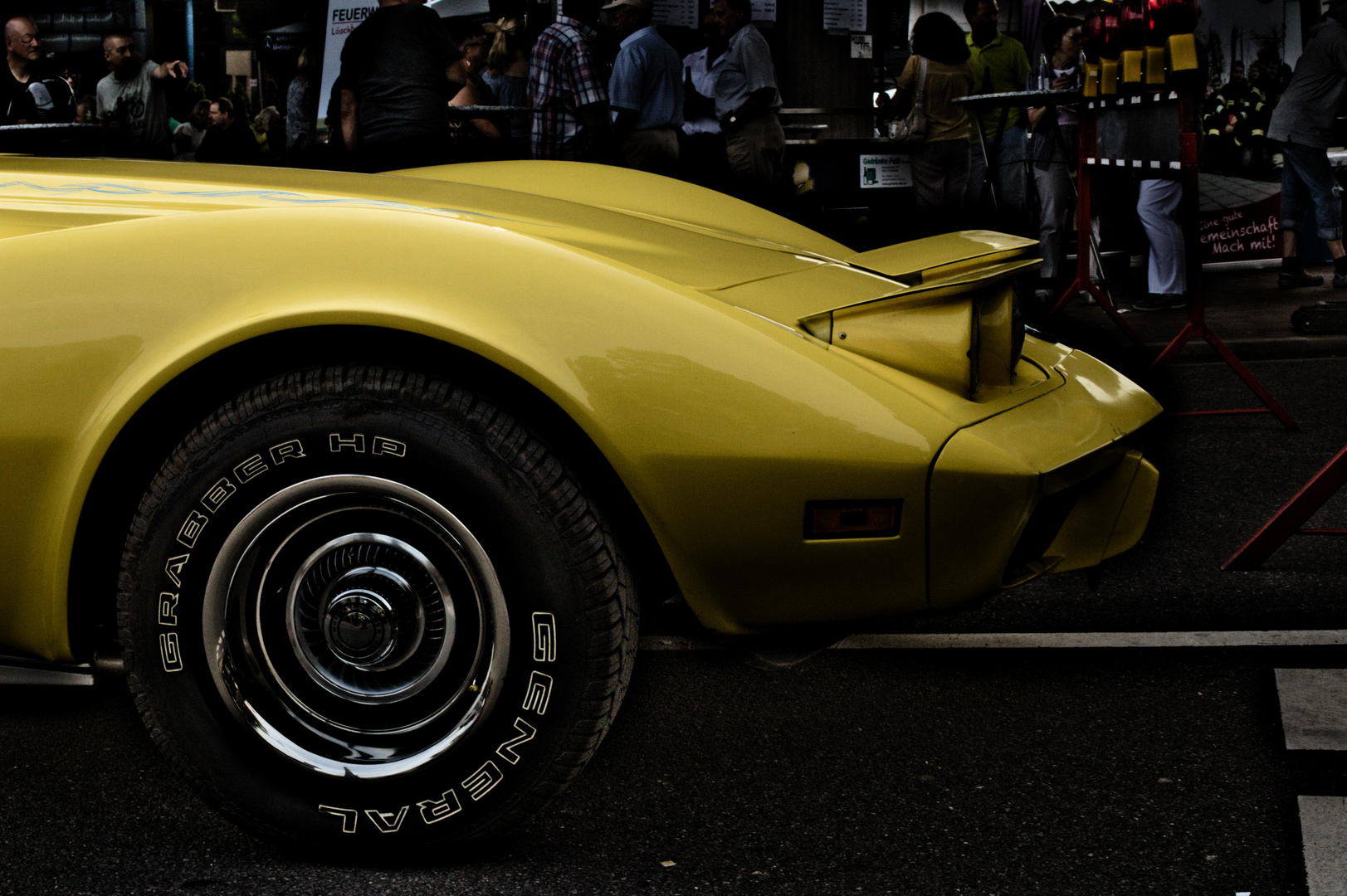 Yellow Vette