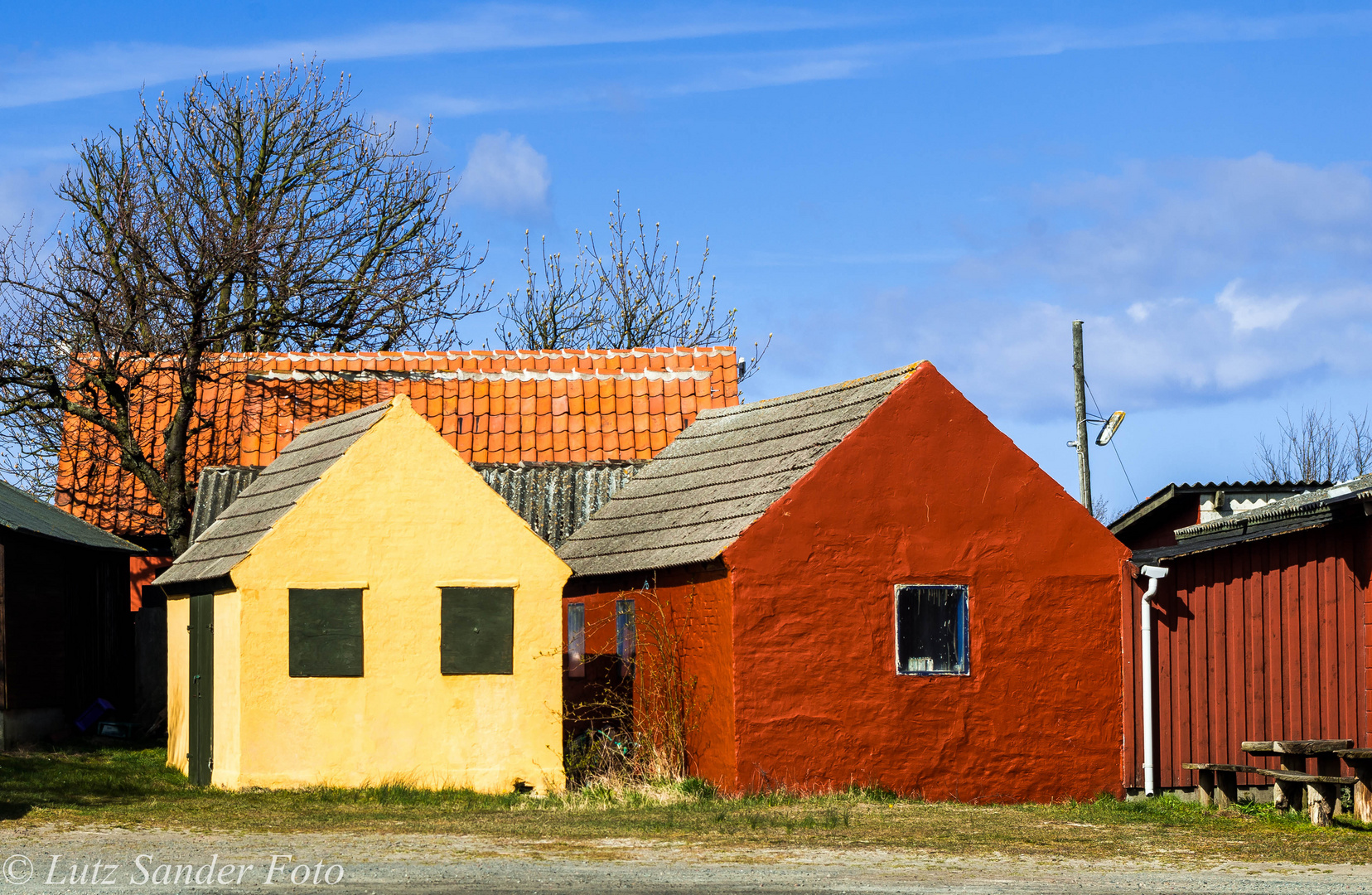 yellow/red/blue sky