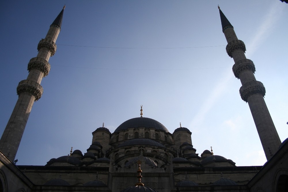 YENI CAMII