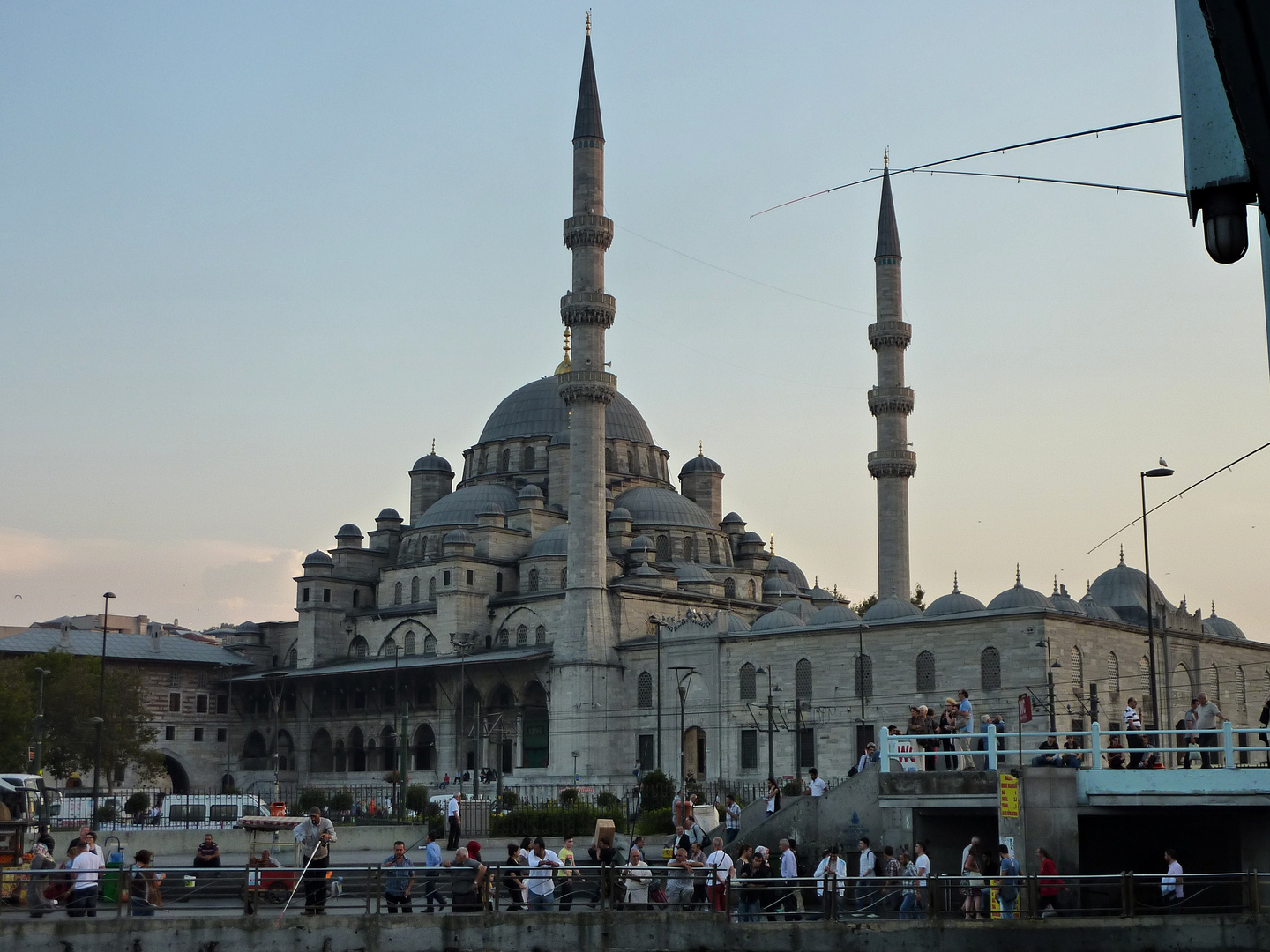 * YENI CAMII * ( Mezquita Nueva)