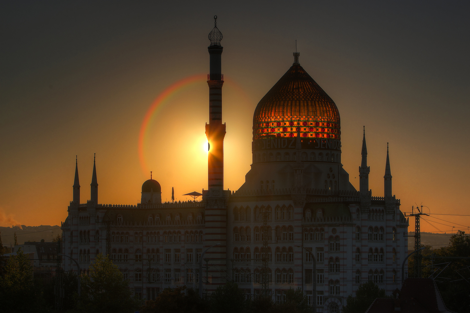 Yenidze Dresden bei Sonnenuntergang