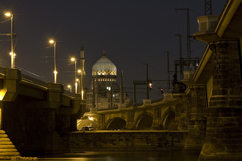 Yenidze in Dresden bei Nacht