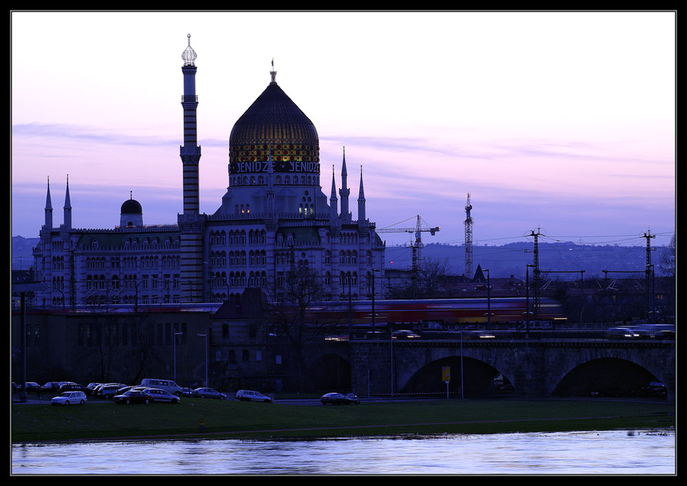 Yenidze - Marienbrücke