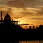 Yenidze mit Vogel im Sonnenuntergang