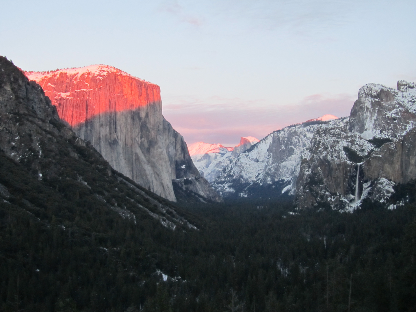 Yosemite National Park - Tunnel View