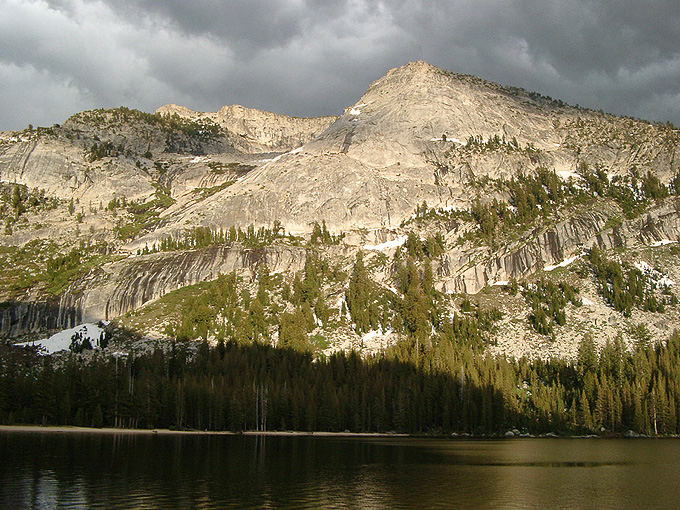 Yosemite -the storm is coming